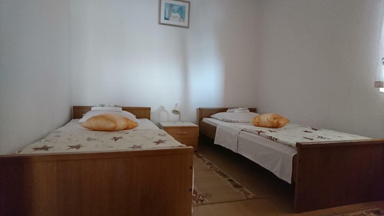 Apartmani Kocka Primošten Exterior foto